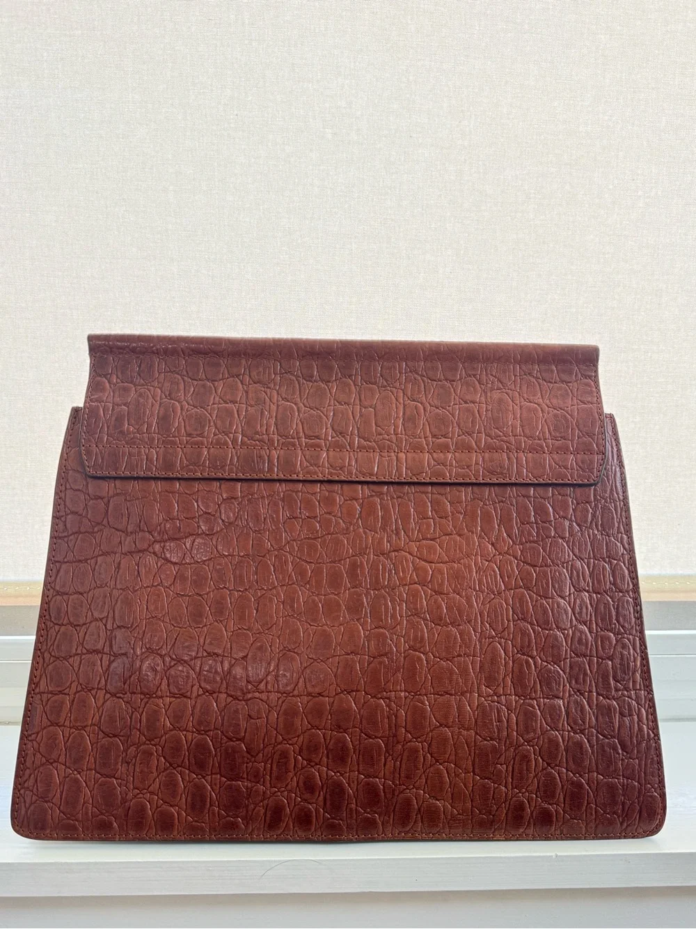 Authentic Chloé Large Faye Brown Croc Embossed Leather Shoulder Bag